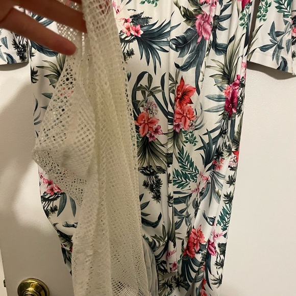 Floral dainty jewels swim dress - Picture 4 of 4